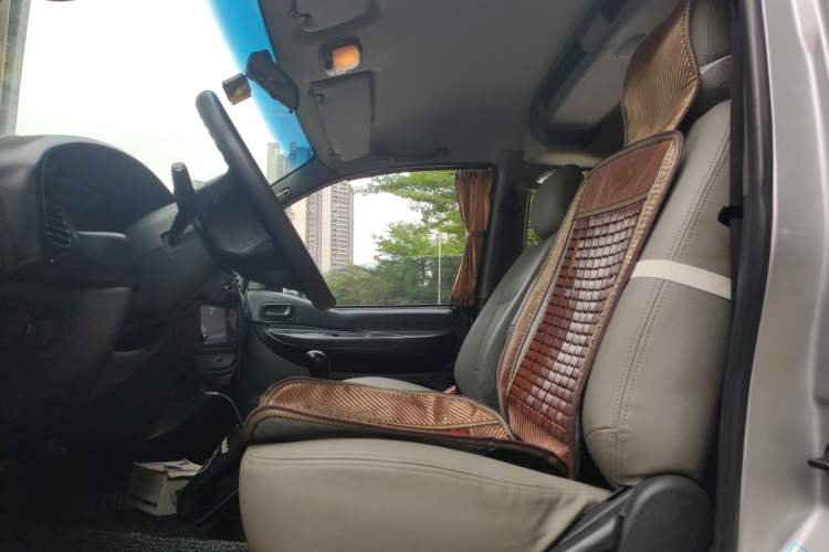 Used JAC Refine 2015 2.0L Shuttle Gasoline Long-Wheelbase Comfort Version HFC4GA3-3D
