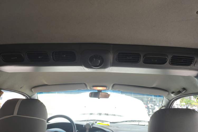 Used JAC Refine 2015 2.0L Shuttle Gasoline Long-Wheelbase Comfort Version HFC4GA3-3D
