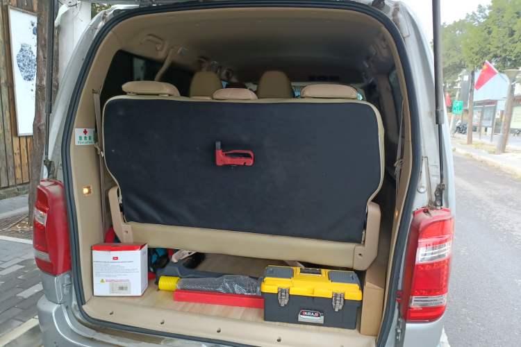 Used Jinbei Grace 2018 2.4L Manual Standard Version Long Wheelbase 10-Seater – 2TZS
