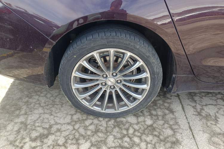 Used Zotye Z700 2016 1.8T DCT Elegant Version Right Rear Wheel Hub