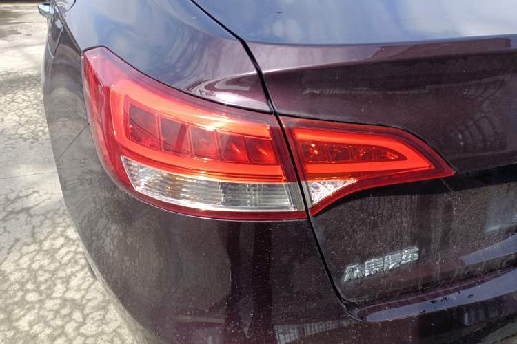 Used Zotye Z700 2016 1.8T DCT Elegant Version Left Rear Taillight