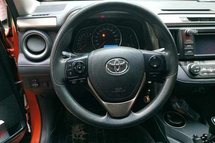Used Toyota RAV4 2013 2.0L CVT Four-Wheel Drive Fashion Edition
