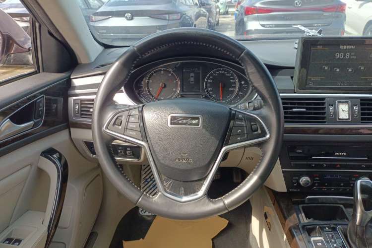 Used Zotye Z700 2016 1.8T DCT Elegant Version Steering Wheel