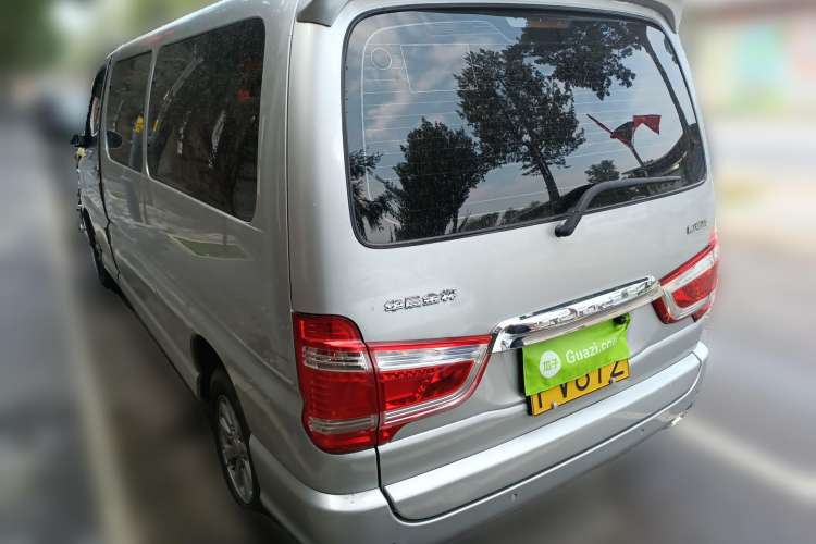 Used Jinbei Grace 2018 2.4L Manual Standard Version Long Wheelbase 10-Seater – 2TZS
