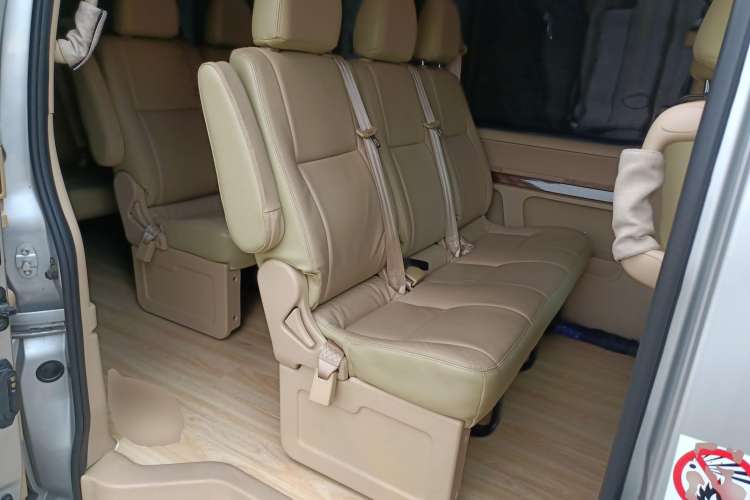 Used Jinbei Grace 2018 2.4L Manual Standard Version Long Wheelbase 10-Seater – 2TZS
