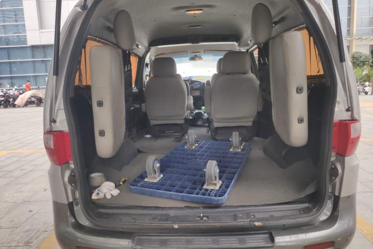 Used JAC Refine 2015 2.0L Shuttle Gasoline Long-Wheelbase Comfort Version HFC4GA3-3D
