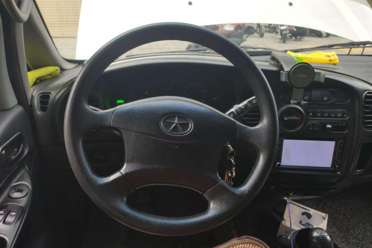 Used JAC Refine 2015 2.0L Shuttle Gasoline Long-Wheelbase Comfort Version HFC4GA3-3D
