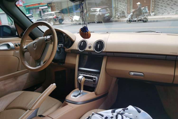 Used Porsche Boxster 2006 Boxster 2.7L Center Console