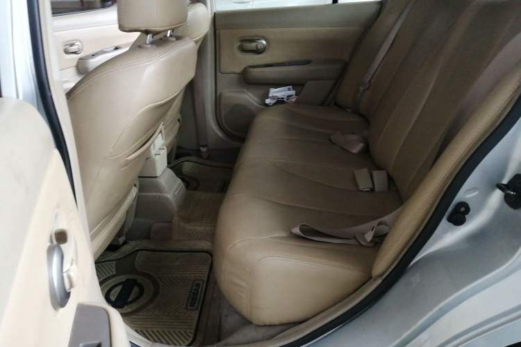 Used Nissan Tiida Sedan 2008 1.6L Automatic Fashion Edition