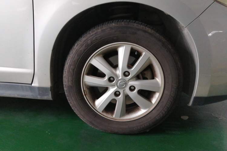 Used Nissan Tiida Sedan 2008 1.6L Automatic Fashion Edition