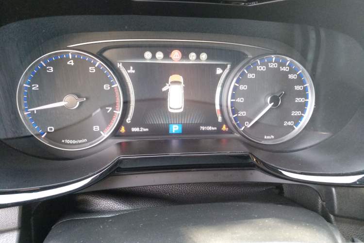 Used GAC Trumpchi GS7 2017 320T Two-Wheel-Drive Luxury Smart Connectivity Model
