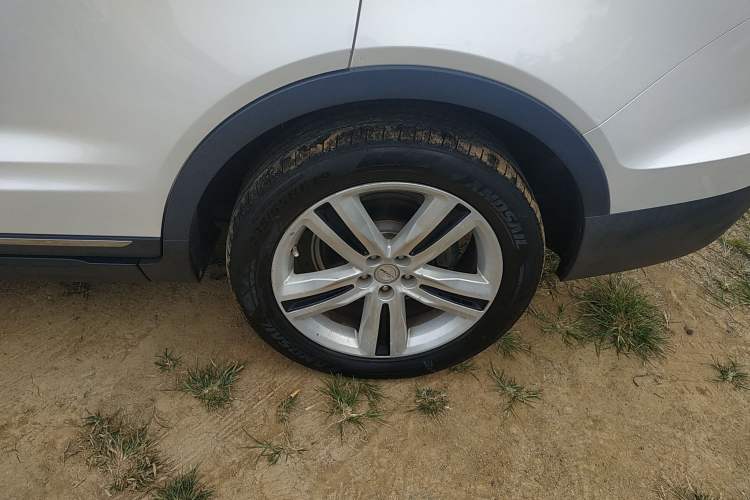 Used Zotye T800 2018 2.0T Automatic Luxury Connected 7-Seater