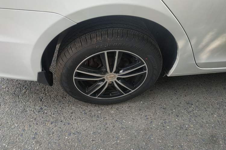 Used BYD Surui 2015 Revised Version 1.5L Manual Luxury Edition