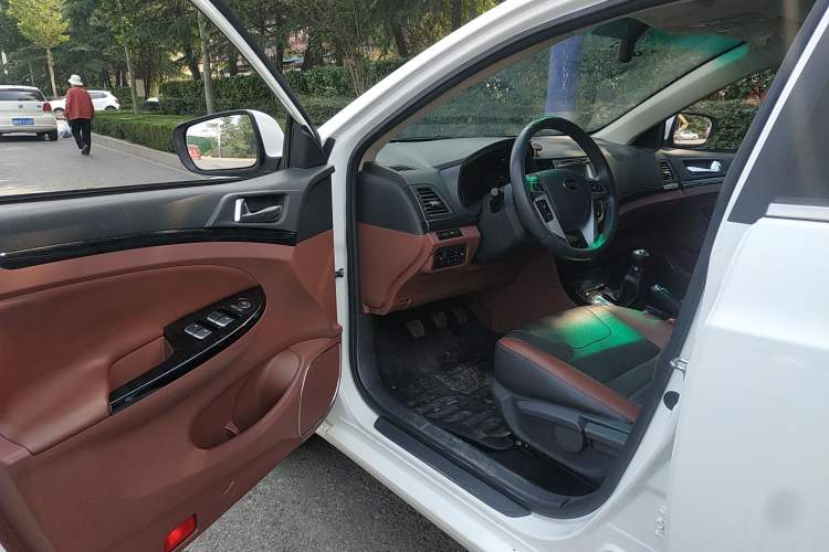 Used BYD Surui 2015 Revised Version 1.5L Manual Luxury Edition