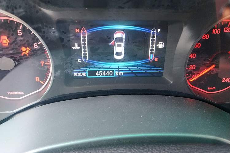 Used BYD Surui 2015 Revised Version 1.5L Manual Luxury Edition