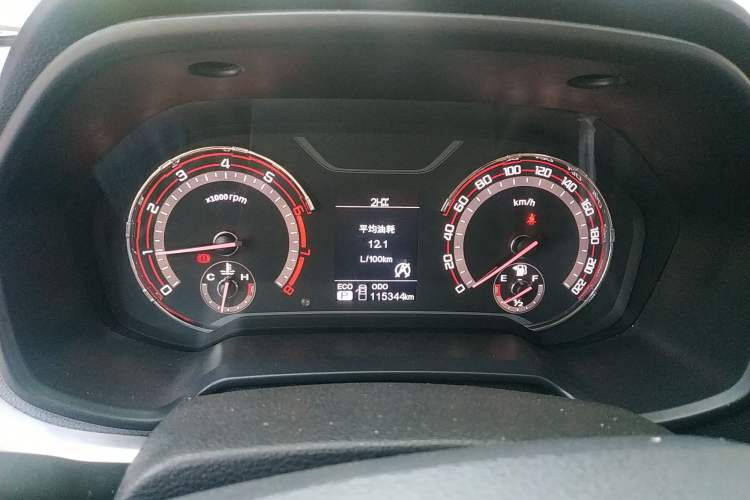 Used SAIC MAXUS T60 2017 2.0T Gasoline Automatic 4x4 High-Profile Luxury Standard Cab
