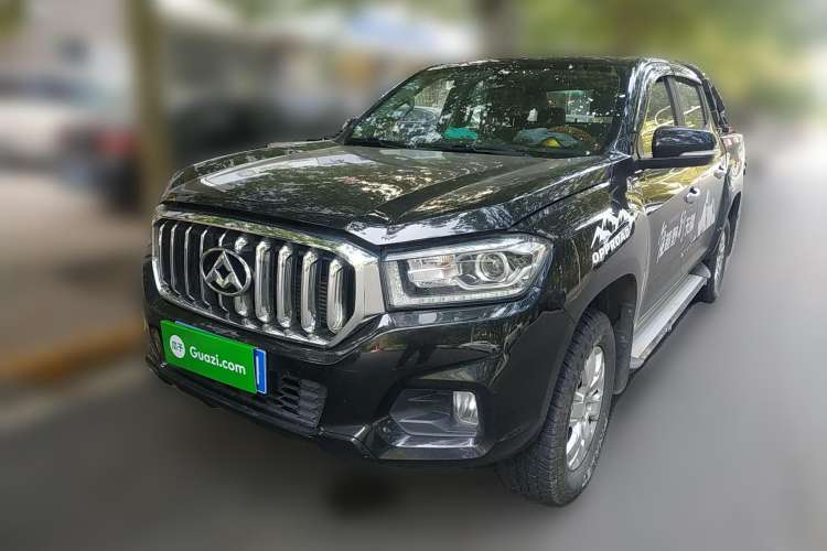 Used SAIC MAXUS T60 2017 2.0T Gasoline Automatic 4x4 High-Profile Luxury Standard Cab