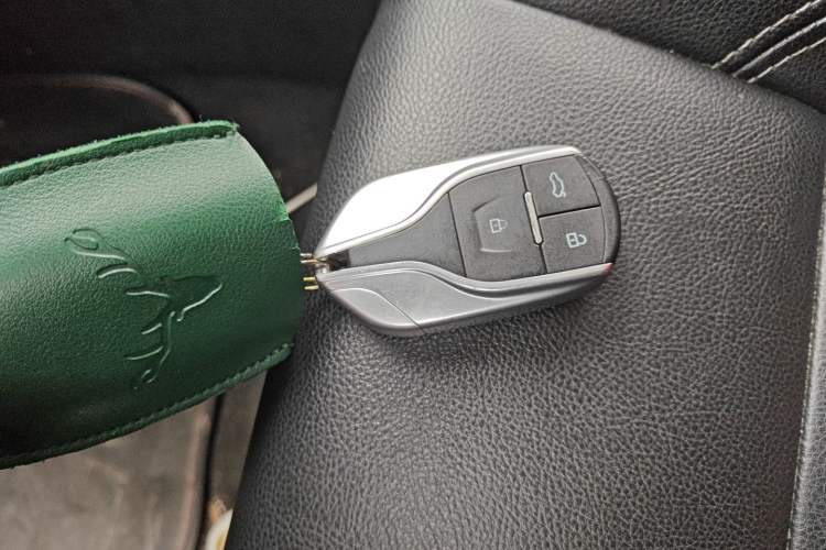 Used Hanteng X7 2016 1.5T Manual Luxury Edition
