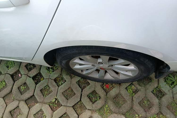 Used Roewe i6 2017 16T Manual Luxury Edition