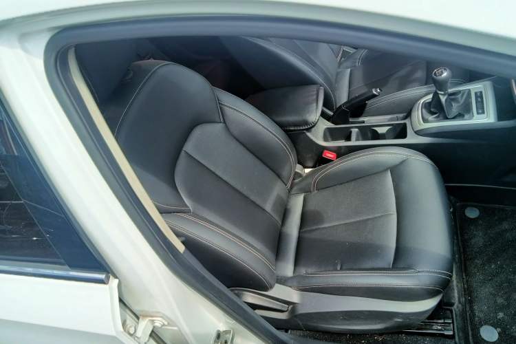 Used Roewe i6 2017 16T Manual Luxury Edition