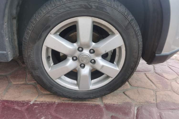 Used Nissan X-Trail 2010 2.5L CVT Luxury Edition 4WD Right Front Wheel Hub