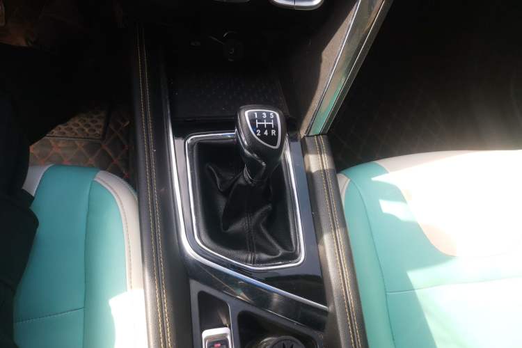 Used BAIC Beijing X3 2019 1.5L Manual Glory Edition