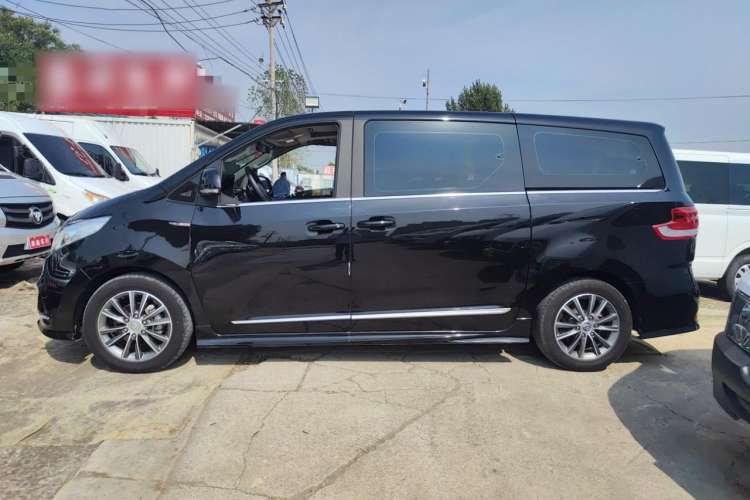 Used SAIC MAXUS G10 2021 2.0T Automatic Elite Edition Diesel 7-Seater Exterior 5