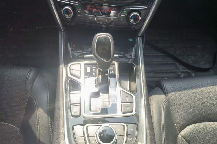 Used Geely Auto Emgrand GT 2015 2.4L Luxury Model