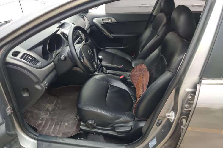 Used Kia Forte 2011 1.6L MT GLS