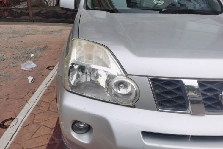 Used Nissan X-Trail 2010 2.5L CVT Luxury Edition 4WD Right Front Headlight