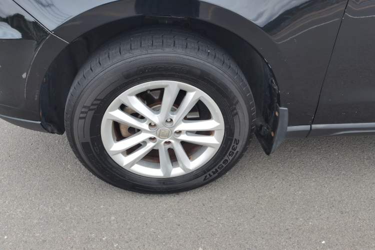 Used Zotye T600 2017 1.5T Manual Elite New Year Edition Left Front Wheel Hub