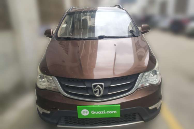 Used Baojun 730 2015 1.8L Manual Luxury Navigation ESP Version 7-seater
