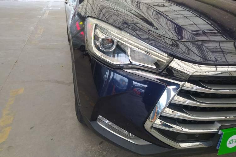 Used JAC Refine S7 2018 Super Edition 251T Automatic Supreme 5-Seater
