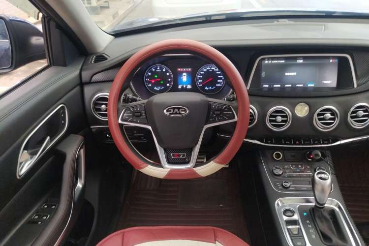 Used JAC Refine S7 2018 Super Edition 251T Automatic Supreme 5-Seater
