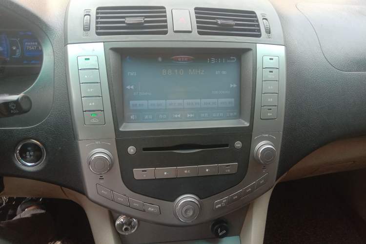 Used BYD S6 2013 Jingyue Edition 2.0L Manual Elite Model 5 Seats
