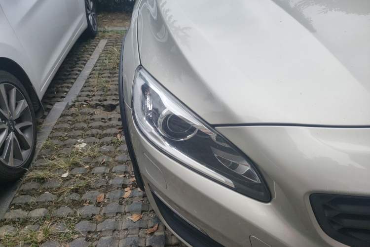 Used Volvo V60 2017 Cross Country T5 AWD China V Standard
