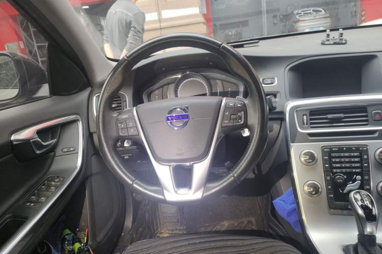 Used Volvo V60 2017 Cross Country T5 AWD China V Standard
