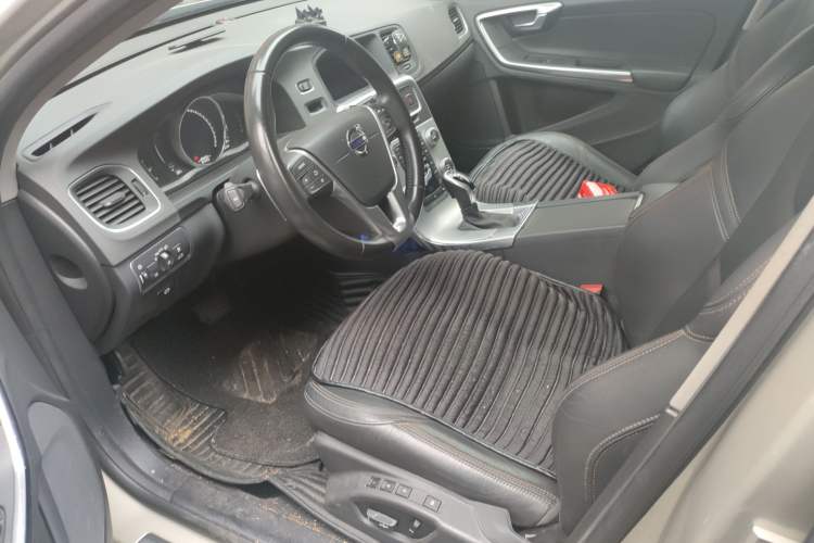 Used Volvo V60 2017 Cross Country T5 AWD China V Standard
