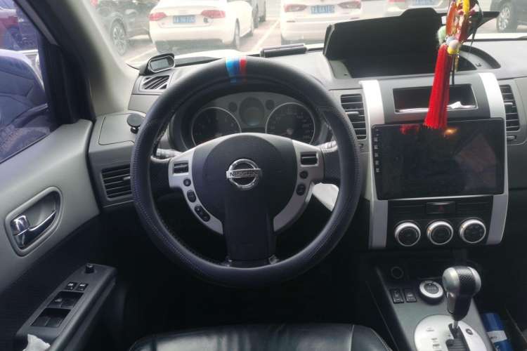 Used Nissan X-Trail 2010 2.5L CVT Luxury Edition 4WD Steering Wheel