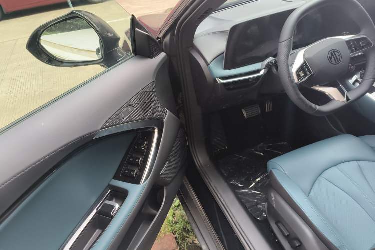 Used MG 7 2023 1.5T DCT Luxurious Supreme Edition