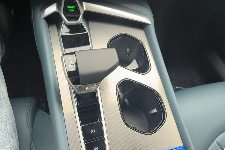 Used MG 7 2023 1.5T DCT Luxurious Supreme Edition