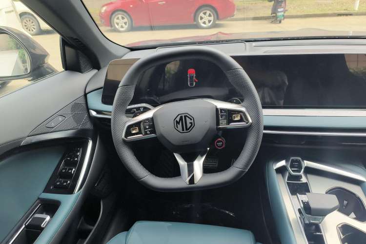 Used MG 7 2023 1.5T DCT Luxurious Supreme Edition