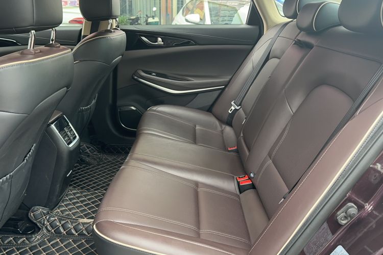 Used Changan Raeton CC 2018 1.5T Automatic Haoya Model Guangmang Edition China V Standard