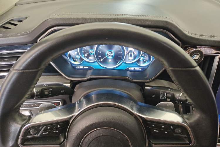 Used Zotye T700 2017 1.8T Dual-Clutch Flagship Model
