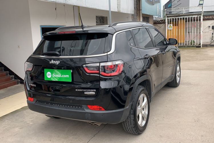 Used Jeep Compass 2019 220T Automatic Family Edition
