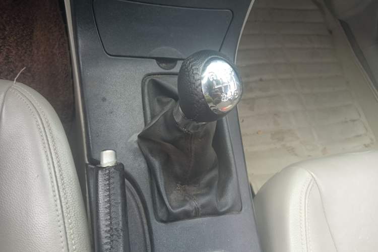 Used Bestune B70 2010 2.0L manual Elite version
