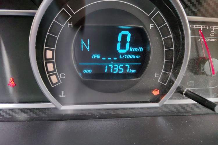 Used Haval H1 2017 Red-Label 1.5L AMT Comfort Model
