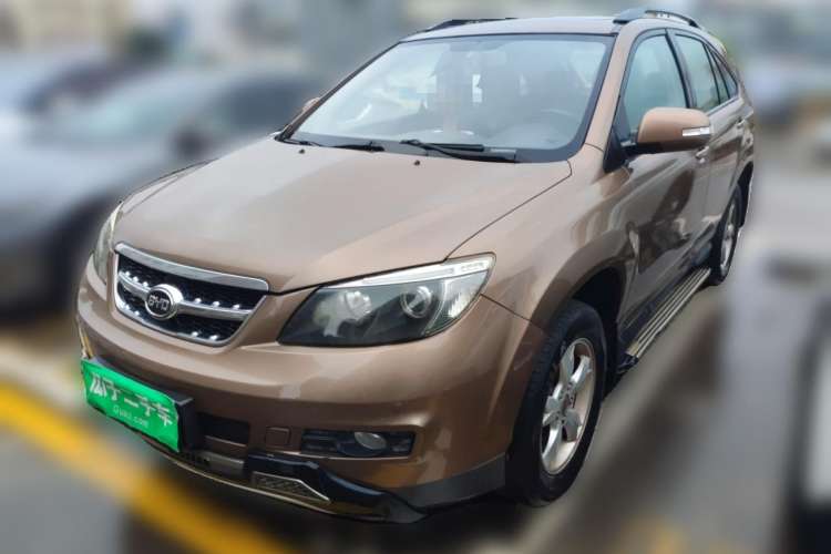 Used BYD S6 2013 Platinum Edition 2.4L Automatic Luxury Model