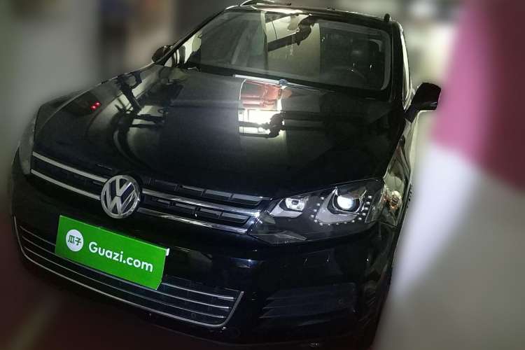 Used Volkswagen Touareg 2010 3.6 Limited Top-Trim Version