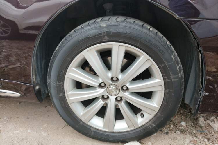 Used Toyota Crown 2012 2.5L Royal Leather Edition